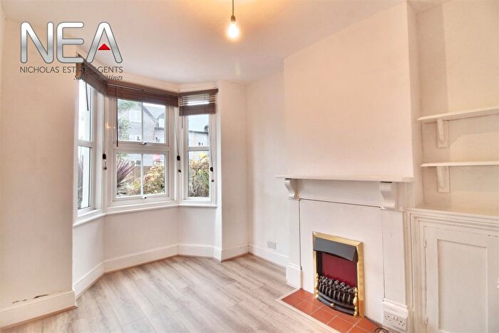 2 Bedroom End Of Terrace House To Rent In Gosbrook Road, Caversham, Reading, RG4