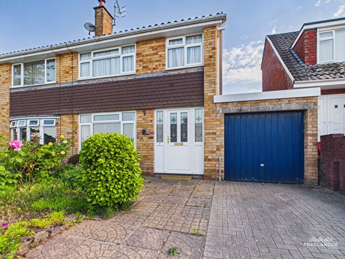 3 Bedroom Semi-Detached House For Sale In The Spinney, Newport, NP20