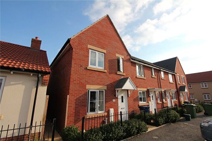 3 Bedroom Semi-Detached House To Rent In Little Grebe Road, Bishops Cleeve, Cheltenham, GL52