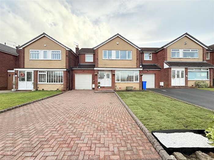 4 Bedroom Detached House For Sale In Carrbrook Crescent, Carrbrook, Stalybridge, SK15