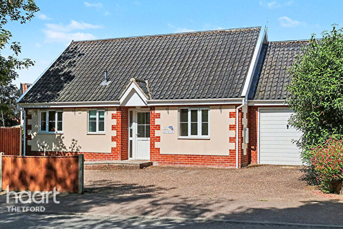 2 Bedroom Bungalow For Sale In Winfarthing Road, Shelfanger, IP22