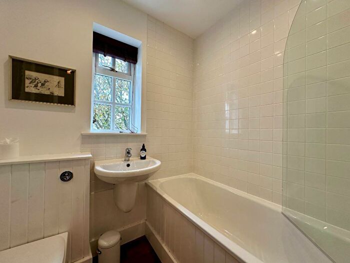 2 Bedroom Character Property To Rent In Crosbie Road, Troon, South Ayrshire, KA10