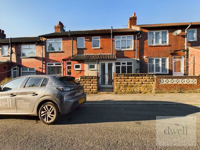 3 Bedroom Terraced House To Rent In Avondale Street, Leeds, LS13