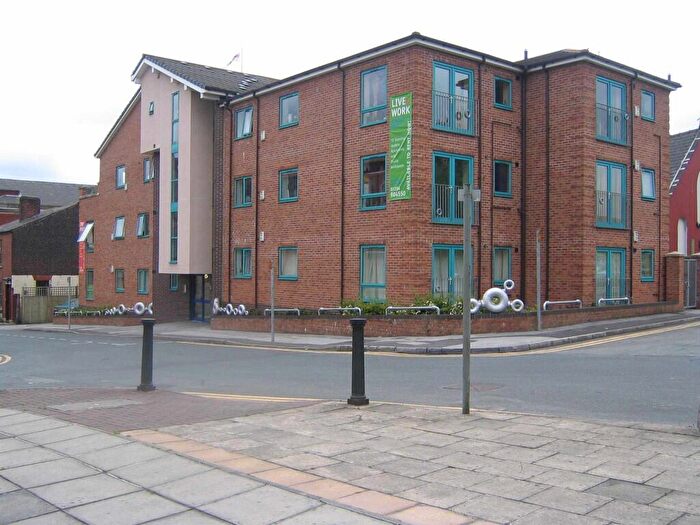 1 Bedroom Flat To Rent In Palace Street, Bolton, Greater Manchester, BL1