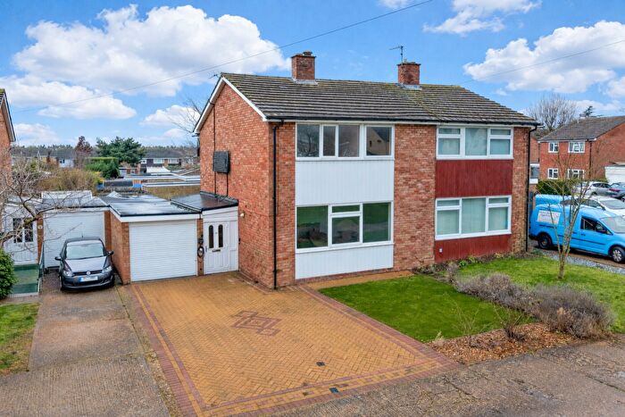 3 Bedroom Semi-Detached House For Sale In Greenfields, St. Ives, Cambridgeshire, PE27