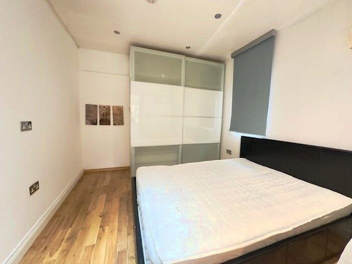 1 Bedroom Flat To Rent In Montrose Avenue, Edgware, Greater London, HA8