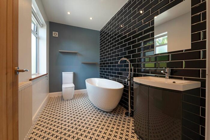 3 Bedroom Detached Bungalow For Sale In Blackbrook Avenue, Hawarden, CH5