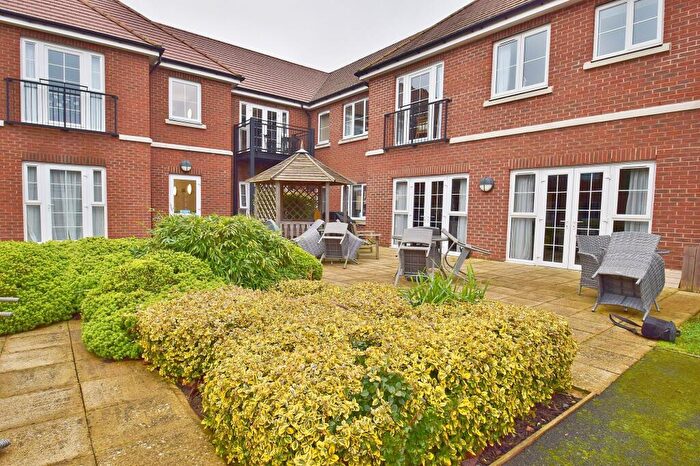 2 Bedroom Retirement Property For Sale In The Retreat, Princes Risborough, HP27
