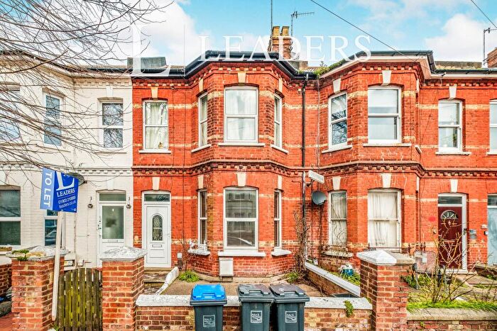 1 Bedroom Flat To Rent In Lennox Road, BN11