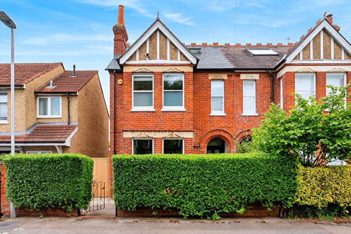 5 Bedroom Semi Detached House For Sale In Matlock Road, Reading, RG4