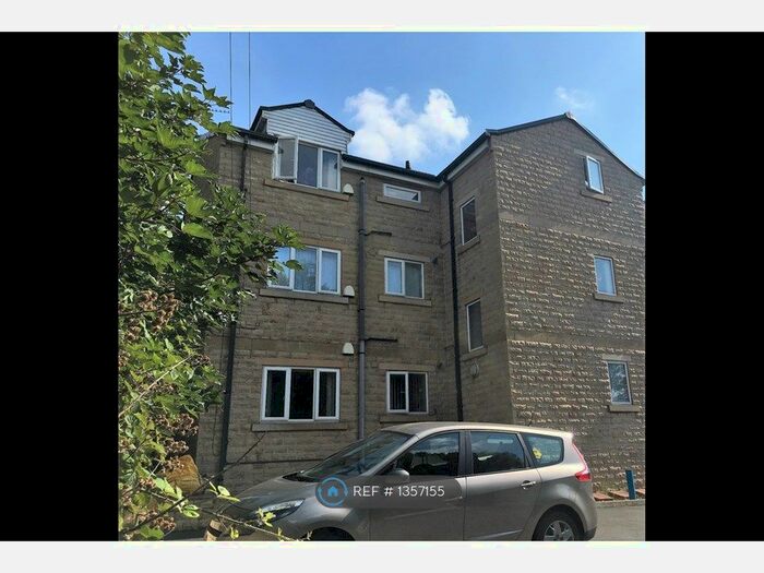2 Bedroom Flat To Rent In Willow Lane, Huddersfield, HD1