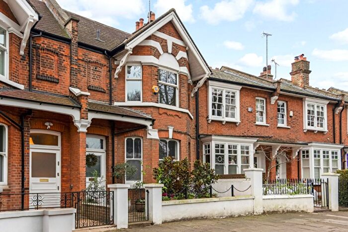 4 Bedroom Terraced House For Sale In North Road, Highgate Village, London, N6