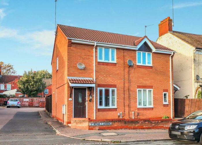 2 Bedroom Semi-Detached House To Rent In St. Michaels Gardens, Kettering, NN15