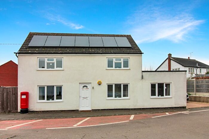 2 Bedroom Flat To Rent In Walton Road, Wavendon, Milton Keynes, Buckinghamshire, MK17