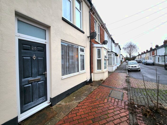 2 Bedroom End Of Terrace House To Rent In St. Anns Crescent, Gosport, PO12