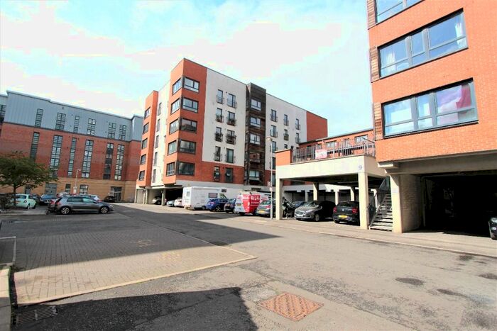 2 Bedroom Flat To Rent In Salamander Court, Leith, Edinburgh, EH6
