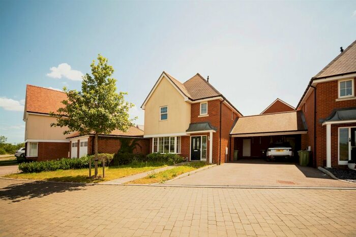 3 Bedroom Detached House For Sale In Wren Drive, Finberry, Ashford, TN25