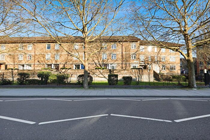 3 Bedroom Property For Sale In Kingsland Road, Shoreditch, E2