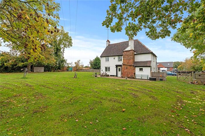 2 Bedroom Detached House For Sale In Washbrook Lane, Allesley, Coventry, West Midlands, CV5