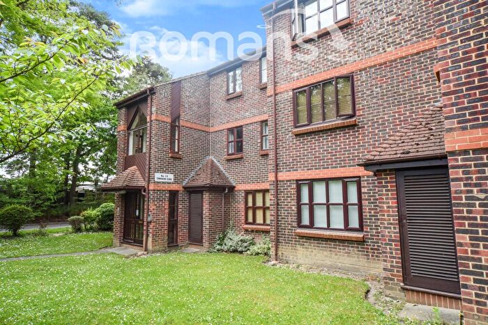 1 Bedroom Flat To Rent In Townsend Close, Bracknell, RG12