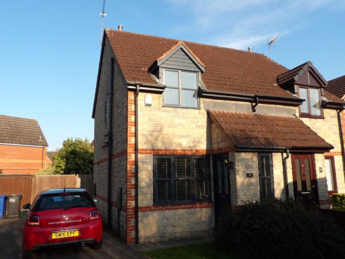 2 Bedroom Semi-Detached House To Rent In Applehaigh Drive, Kirk Sandall, Doncaster, DN3