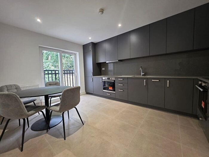 1 Bedroom Detached House To Rent In Brookhill Road, London, SE18