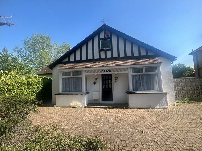 2 Bedroom Detached Bungalow To Rent In Brookside Close, HA4