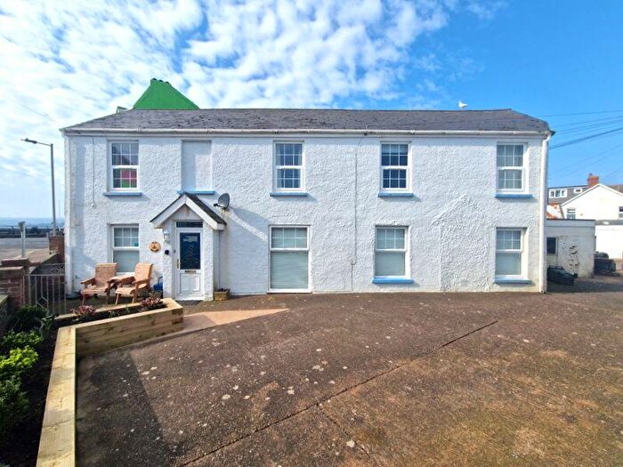 3 Bedroom Flat For Sale In St. Andrews Road, Exmouth, EX8