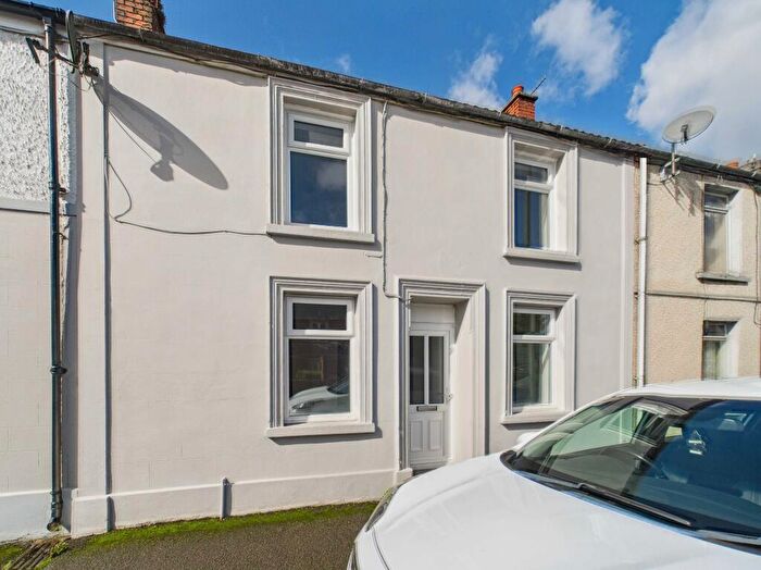 4 Bedroom Terraced House To Rent In Park View, Tredegar, Gwent, NP22