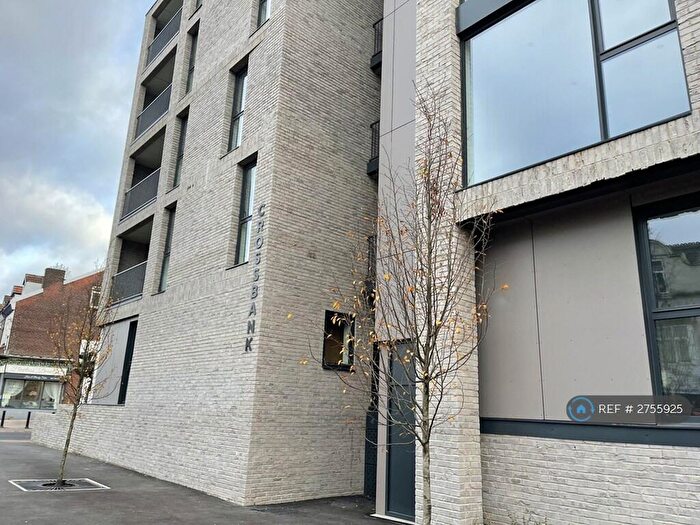 1 Bedroom Flat To Rent In Crossbank House, Manchester, M7