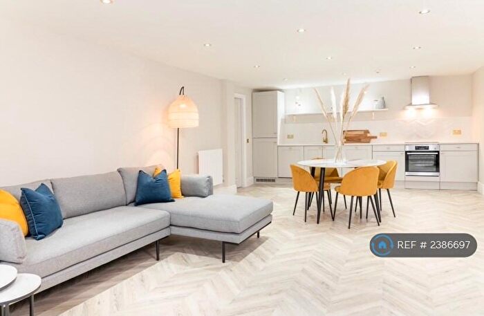 2 Bedroom Flat To Rent In East Circus Street, Nottingham, NG1