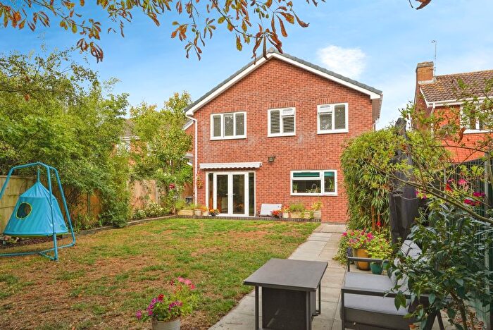 4 Bedroom Detached House For Sale In Lobelia Close, Worcester, Worcestershire, WR5