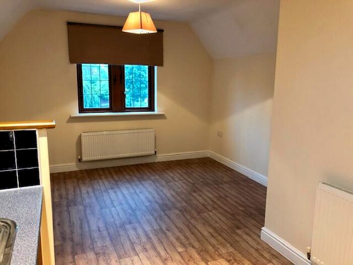 1 Bedroom Apartment To Rent In Fairview Court, Wheaton Aston, ST19