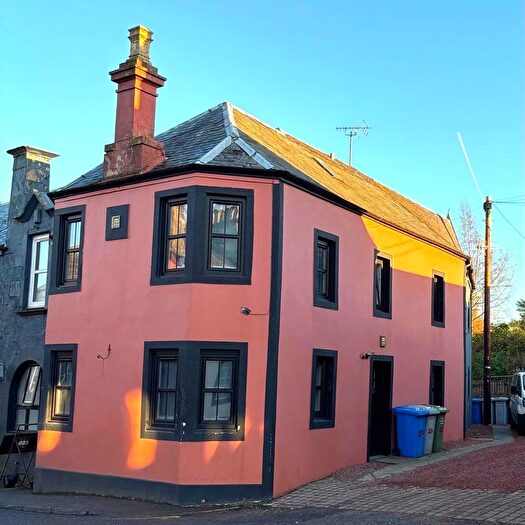 1 Bedroom Maisonette For Sale In Kirk Street, Strathaven, ML10