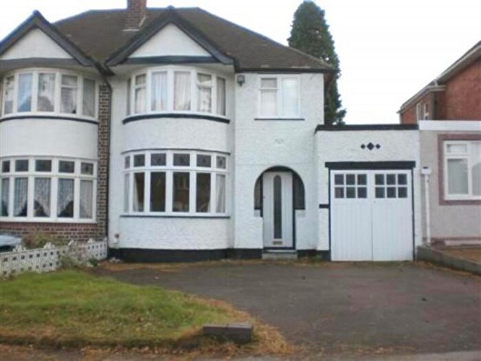 3 Bedroom Semi Detached House To Rent In Barn Lane, Olton, Solihull, B92