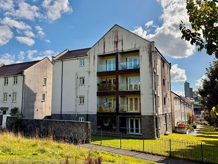 2 Bedroom Flat For Sale In Monroe Gardens, Plymouth, PL3