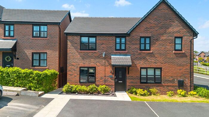 3 Bedroom Semi-Detached House For Sale In Croftdale Close, Ashton-In-Makerfield, WN4