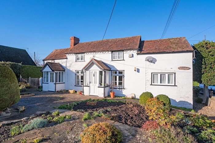 2 Bedroom Detached House For Sale In Sherridge Road, Leigh Sinton, Malvern, Worcestershire, WR13