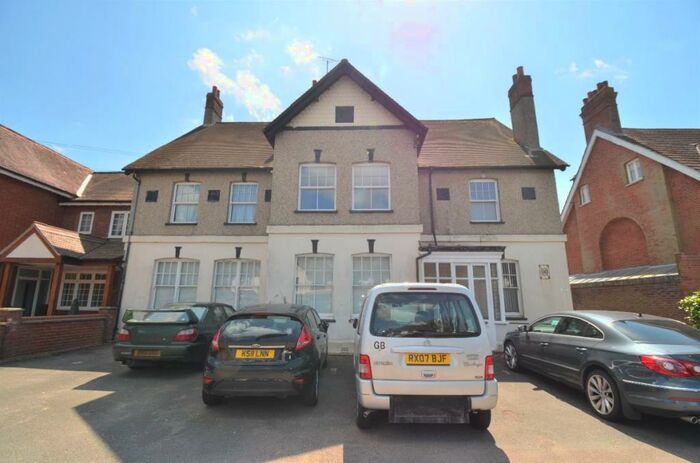 2 Bedroom Apartment To Rent In London Road, Brentwood, CM14