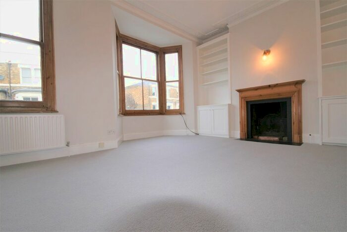 3 Bedroom Flat To Rent In Offley Road, London SW9