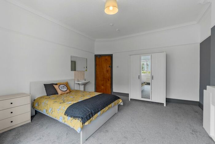 1 Bedroom Property To Rent In College Avenue, Mannamead, Plymouth, PL4