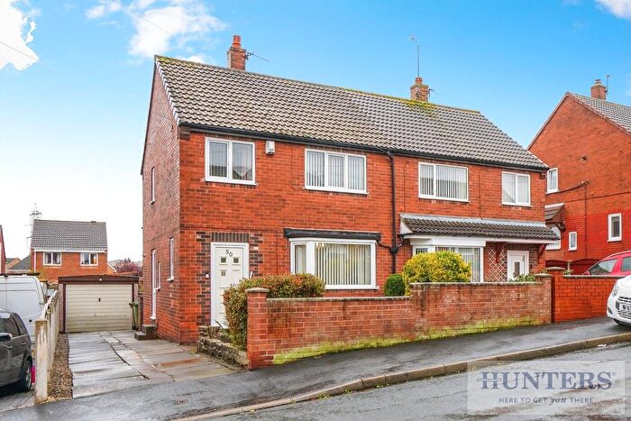 3 Bedroom Semi Detached House For Sale In Birch Grove, Castleford, WF10