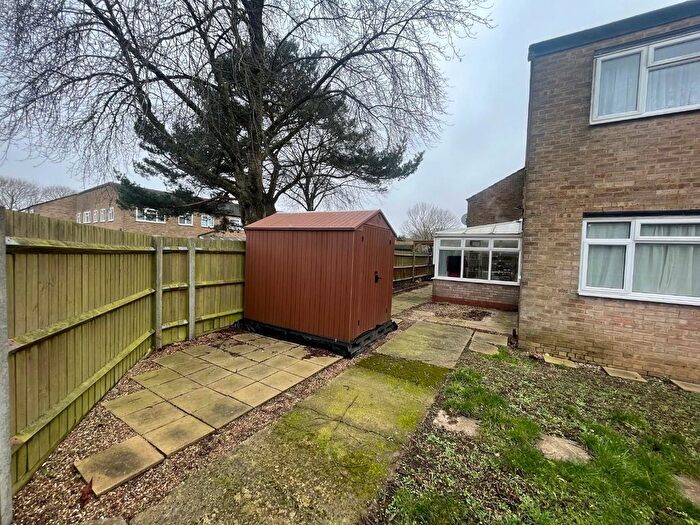 5 Bedroom Terraced House For Sale In Southwark Close, Stevenage, SG1