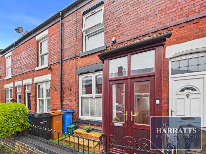 2 Bedroom Terraced House For Sale In Carnarvon Street, Stockport, SK1