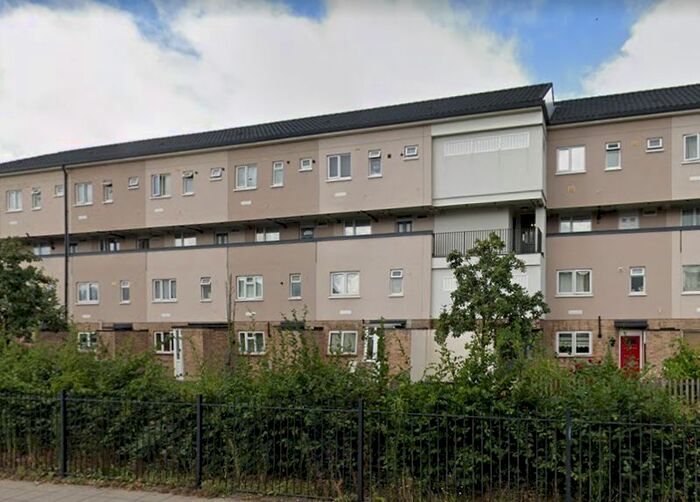 2 Bedroom Flat To Rent In Hertford Road, Enfield, EN3