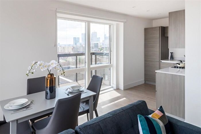 1 Bedroom Flat To Rent In Solomon Way, London, E1