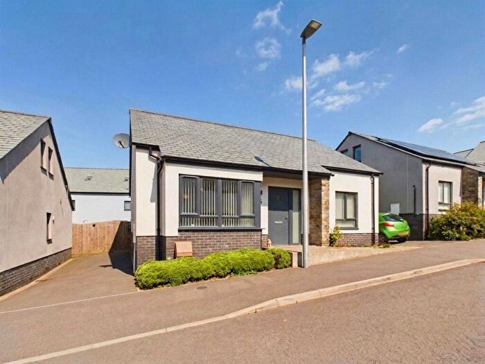 2 Bedroom Bungalow For Sale In Beckamoor Gardens, Hatherleigh, Okehampton, EX20