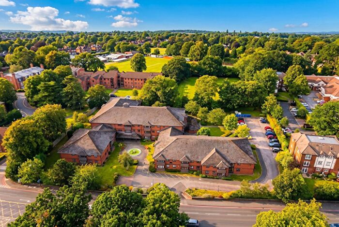 2 Bedroom Flat For Sale In Maplebeck Court, Lode Lane, Solihull, B91