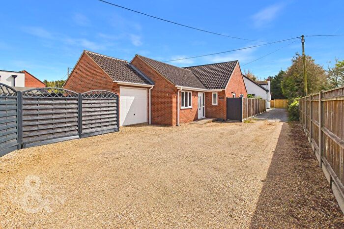 2 Bedroom Detached Bungalow For Sale In Norwich Road, Besthorpe, Attleborough, NR17