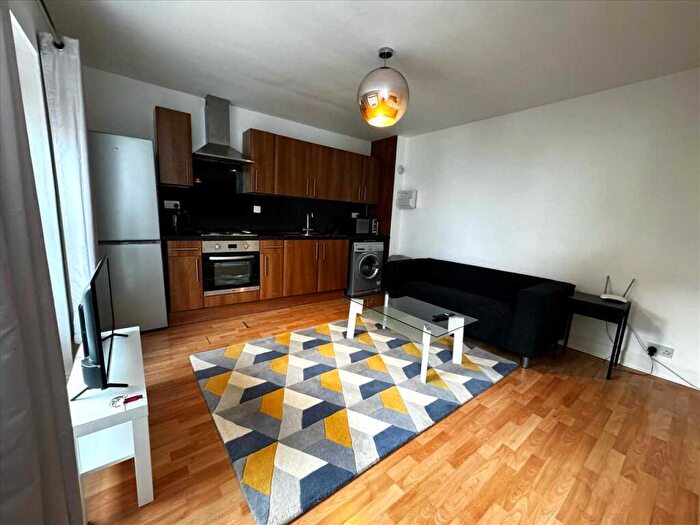 1 Bedroom Maisonette To Rent In Mannamead Road, Plymouth, Plymouth, PL3